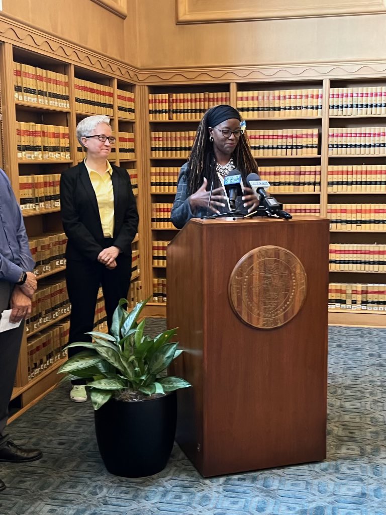 .<a href="/ORDeptEd/">OR Dept of Education</a> Director Dr. Charlene Williams, right, joined <a href="/GovTinaKotek/">Governor Tina Kotek</a> at Wednesday’s ceremonial signing of seven education and child care bills, including a historic $10.2 billion State School Fund investment. #orpol #orleg