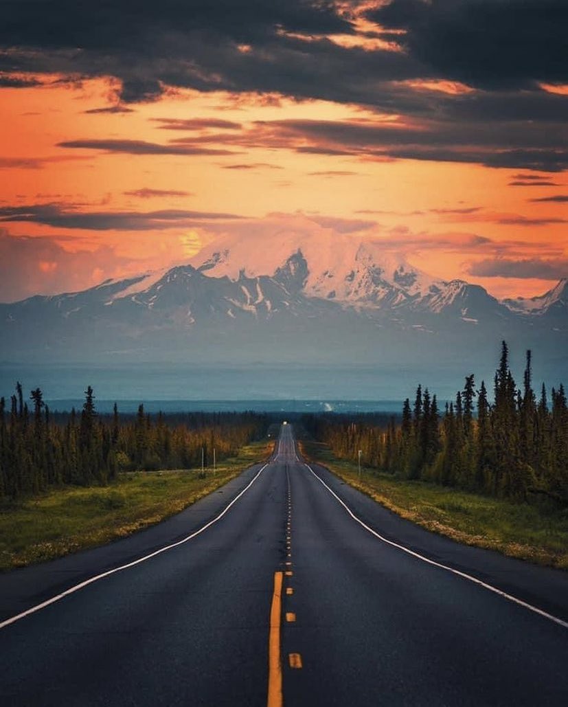 piitures's tweet photo. Sunset road trip Yes or No ? https://t.co/jt4mW1lGjI