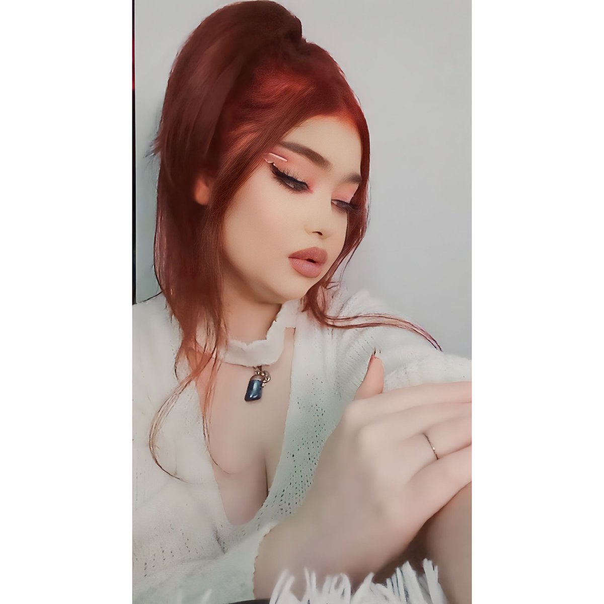 NexucoD's tweet photo. Makeup rojo con delineado blanco como neón 🤍

Paleta de sombras #ushas 
Base de #ushas 
Delineador de #ushas 
Y más podés encontrar en @ushasuruguay 

#makeup #makeupideas #makeuptransformation #makeuptumblr #makeuppinterest #makeupasehatic #makeuplooks https://t.co/14Bg2EkmdT