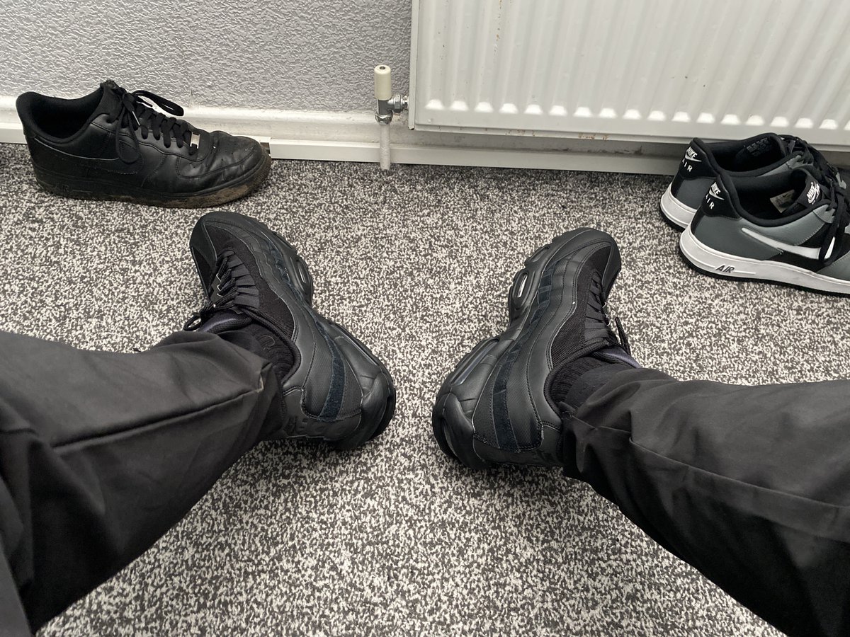 RoytonMaster's tweet photo. RT if you wanna get crushed by my size 13 shoes 😂😈

#master_updates #alphamaleworld1 #rt4kings #findom #cashmaster #paypig #alpha #footmaster #twink #domination #submission #cashpiggy #humanatm  @RT4Masters @RTslavemaster @FindomRT8 #airmax95 #shoesforsale https://t.co/hpledSUzVM