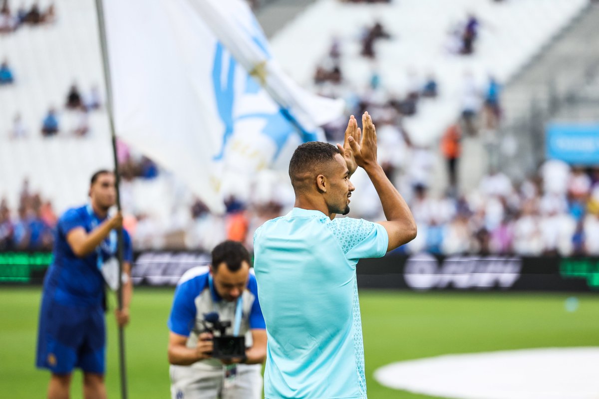 _BeFootball's tweet photo. Iliman Ndiaye a réalisé son rêve 💙��� https://t.co/KzHJlsMhY4