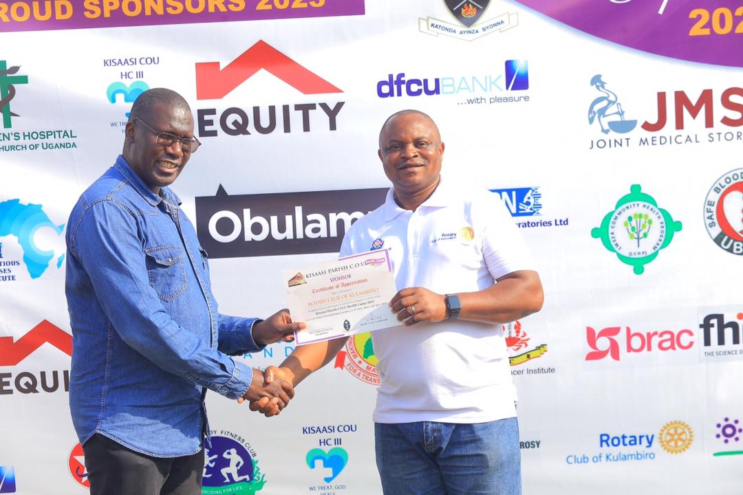 eddierush1's tweet photo. #communityservice RC kulambiro then received a certificate of gratitude as a partner/sponsor of the Kisasi health camp that was held on the 27th and 28th of July at Kisasi C.O.U heath centre III. @odagacharlie @rotaryd9213 https://t.co/wXtZrQcuxB