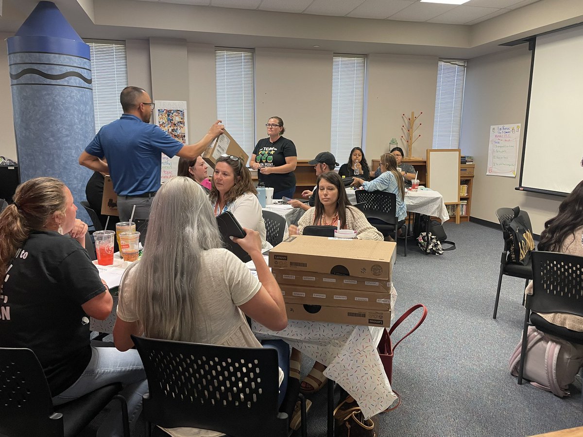 Ball_ECC's tweet photo. IT’S LIKE CHRISTMAS!!! Ball teachers got their new touch screen laptops to start the year off!!!! Thank you @SeguinISD ! https://t.co/0gtm5EzKYA