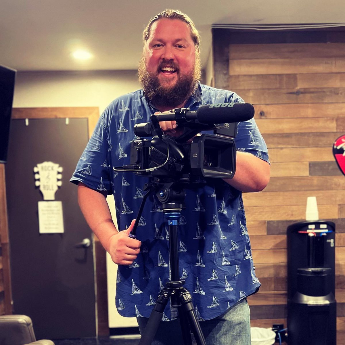 Got some good footage in the can today!

Shooting at #BombShelterRehearsalStudios, which is the top audio rehearsal &amp; recording studio in #OrangeCounty! #FullProductionVideoAndAudio #DerekEasleyEntertainment
