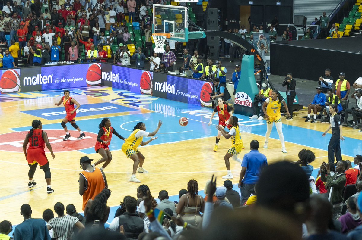 UrugwiroVillage's tweet photo. This evening at BK Arena, President Kagame attended #AfroBasketWomen, witnessing Rwanda's 66-61 victory over Uganda, the women’s team first-ever qualification for the semifinals. https://t.co/OSFodXrvLh