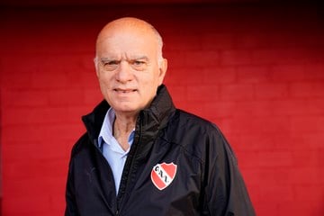 Lo de Independiente me tiene preocupado pero tambien me preocupa si este señor piensa llevar la dificil Provincia de Buenos Aires como esta llevando a nuestro querido Club.