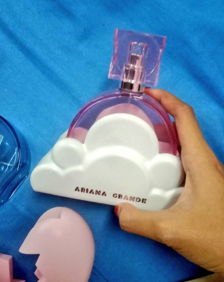 _nanaizz_'s tweet photo. @theegrandeheels Alrdy have it!   (im delusional) https://t.co/KWARWA6LEB