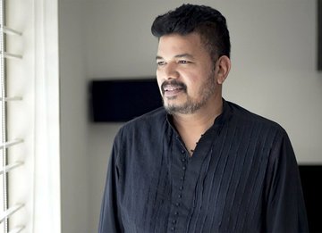 Krish_Baththa's tweet photo. My Best Wishes,
&amp; Congratulation
Mr. @shankarshanmugh Sir For His Success full
30th Year of Indian Cinema Inspiring 
Journey 💐 

#SPictures
#30YearsOfShankar https://t.co/b5wqZuziY0