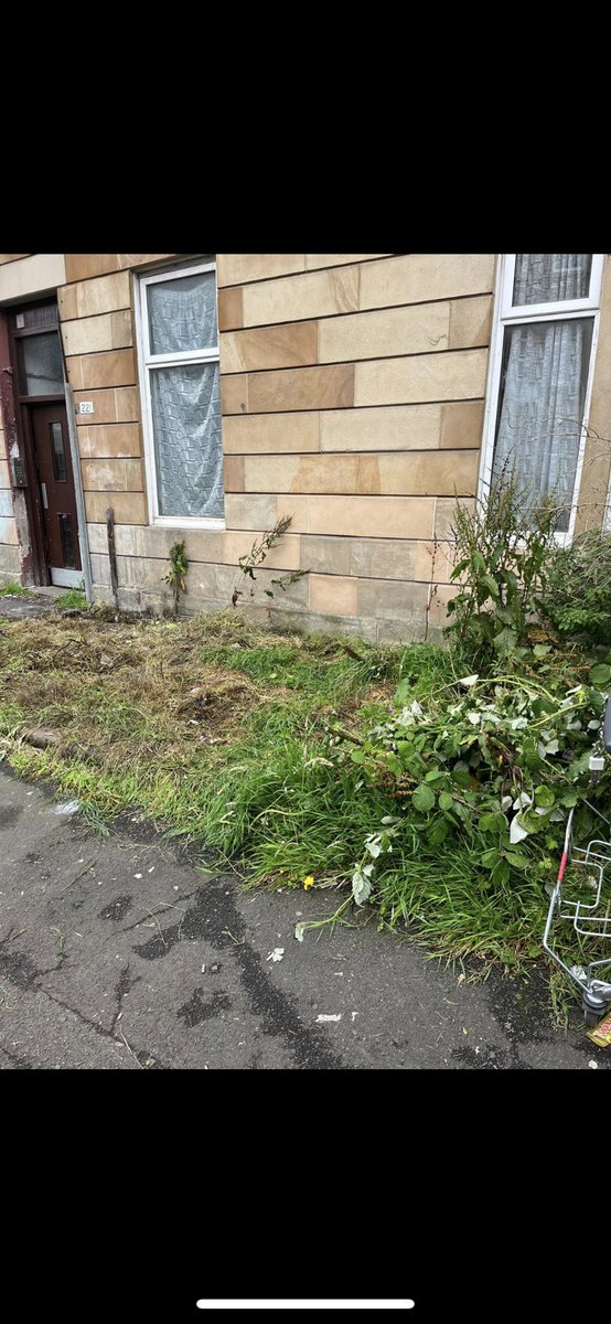 Excelenviron's tweet photo. Excel technicians do a great job again so proud of team they uplifted this bulk in Govan Hill today for Glasgow city council #greatworkguys https://t.co/o7S1HRZWFO