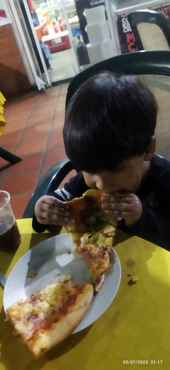 Waisquelyohan León tweet media