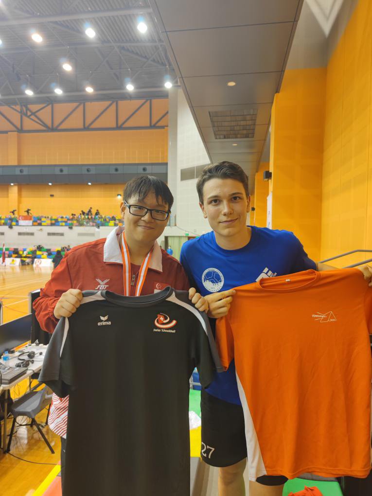 ArnaudHurlimann's tweet photo. ⚡️ It’s more then just playing tchoukball, it’s also final meeting you guys ! ⚡️

Like and Follow to support me!

#tchoukball #tchouk #swiss
#suisse #singapore #taiwan #fitb #worldcup https://t.co/mMUt8YoWKf