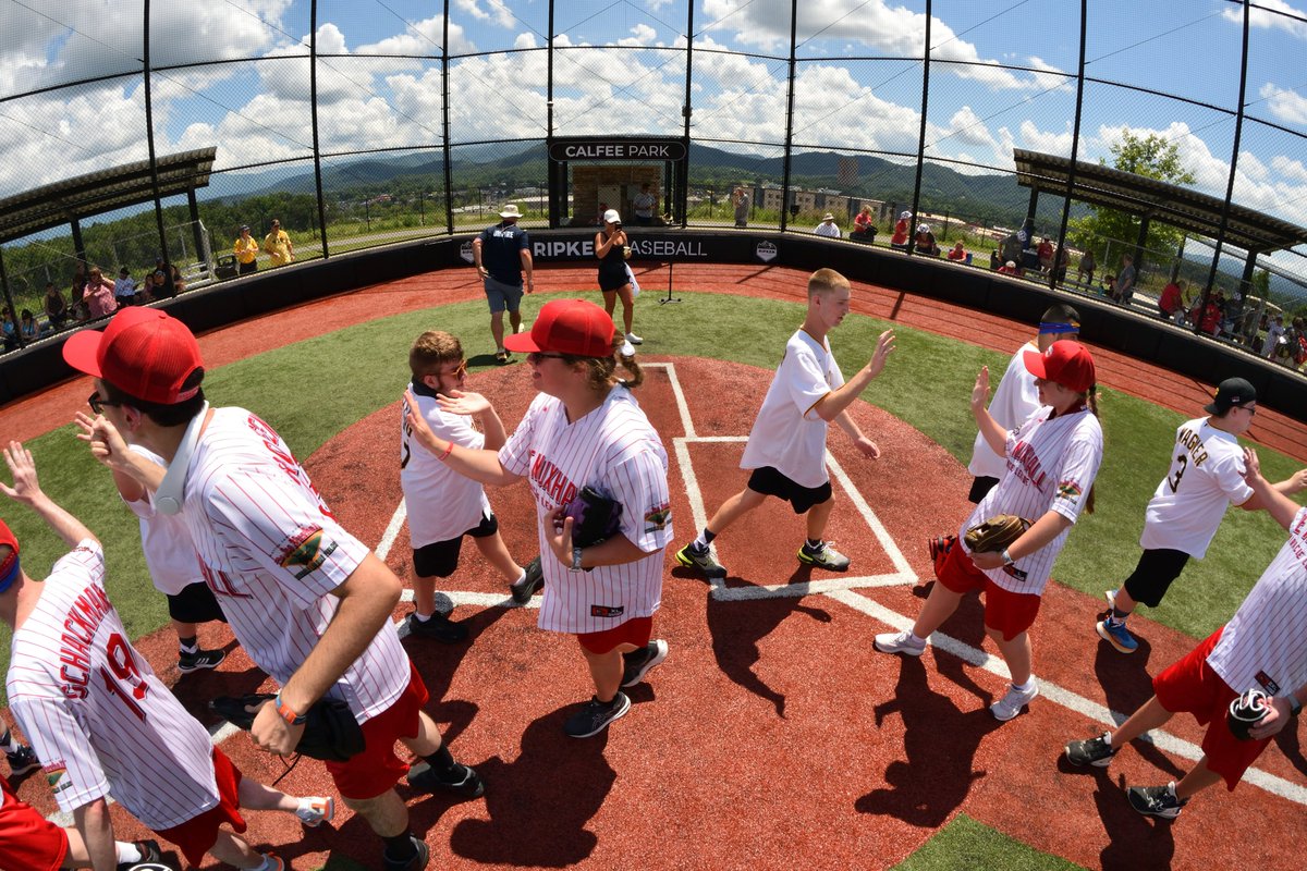 NuxhallMiracle's tweet image. Miracles = Made! ✅

It was a first in @NuxhallMiracle League history. Our players hit the road! And traveling to play in an inclusive baseball tournament at @RipkenBaseball Pigeon Forge was a dream come true. Thanks to @Ameritas and all of our supporters for fueling our trip!