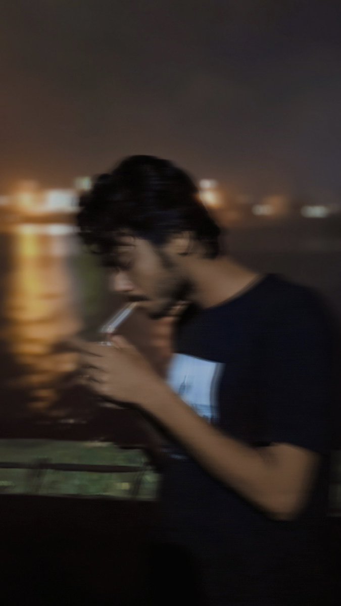 JubayerZozo's tweet photo. No More Expectation From Anyone.🚭 https://t.co/pU58njESBX