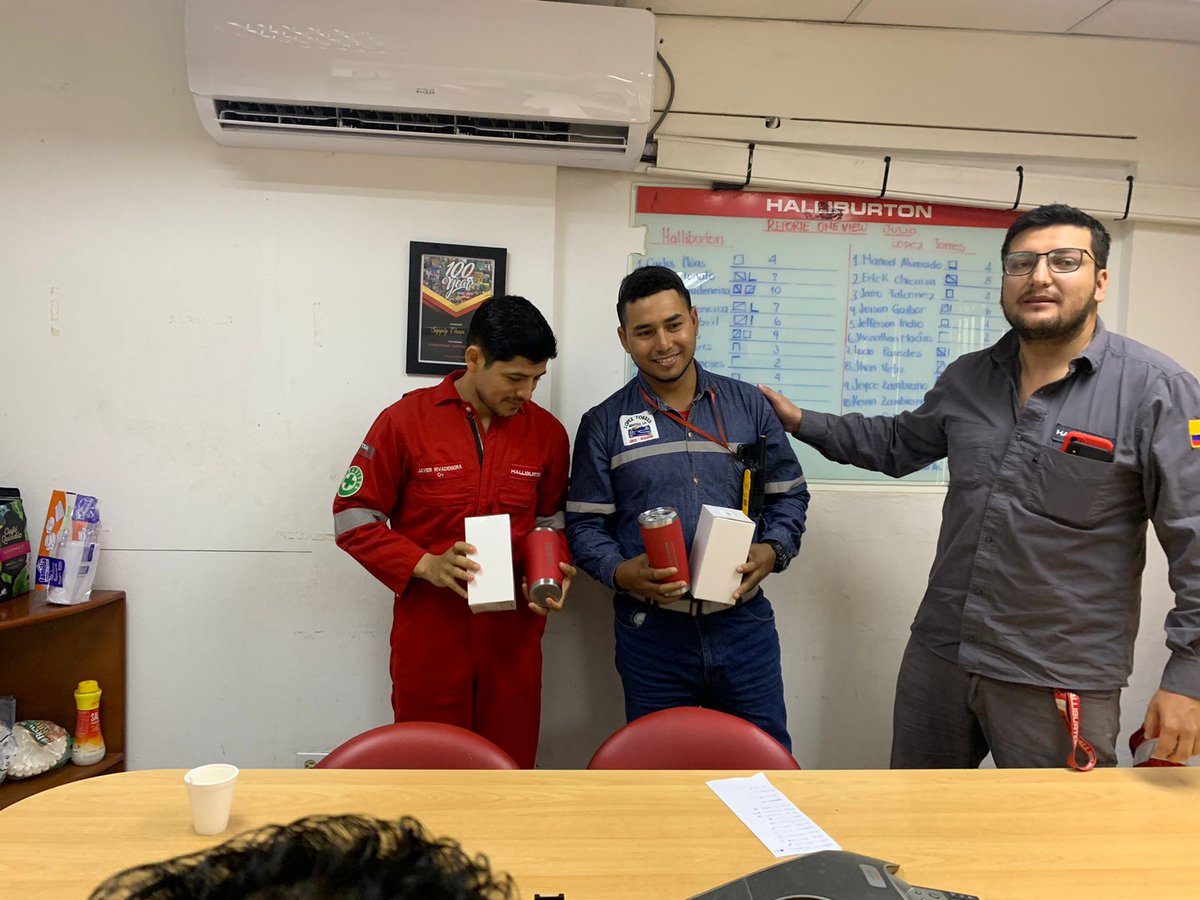 Kevin_z1995's tweet photo. Y llegara el dia en que te darás cuenta que no eras tu, si no que el lugar que estabas no era el indicado  🙏 https://t.co/HI2bvQxaDd