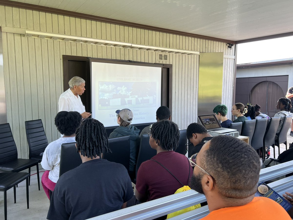 lsskardon's tweet photo. Amazing third day in Orangeburg! Loved meeting with Cecil Williams, touring the All Star Bowling Lanes and SCSU, learning about the Orangeburg Massacre, HBCUs and hearing from @RepJamesClyburn! #history #civilrights #sc https://t.co/5rIkOvALSj