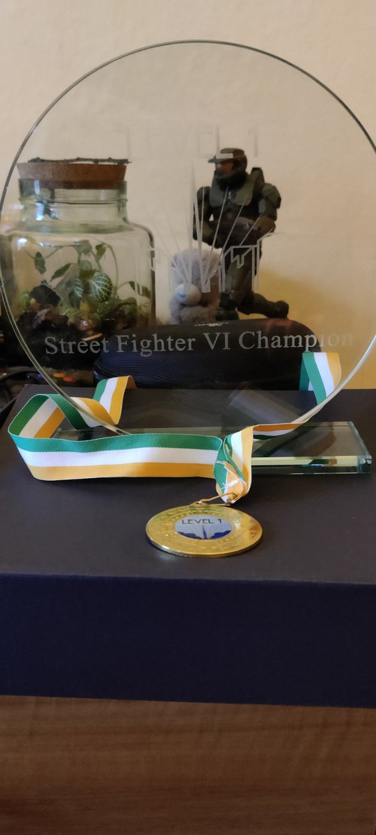 I forgot to post but I won Ireland's first SF6 major a little while ago. Thank you to <a href="/ButtonMashNI/">Button Mash @ Belfast</a> for running the SF6 side and <a href="/FGSCSmash/">Team FGSC ➡️ LEVEL 1</a> for putting together the event.