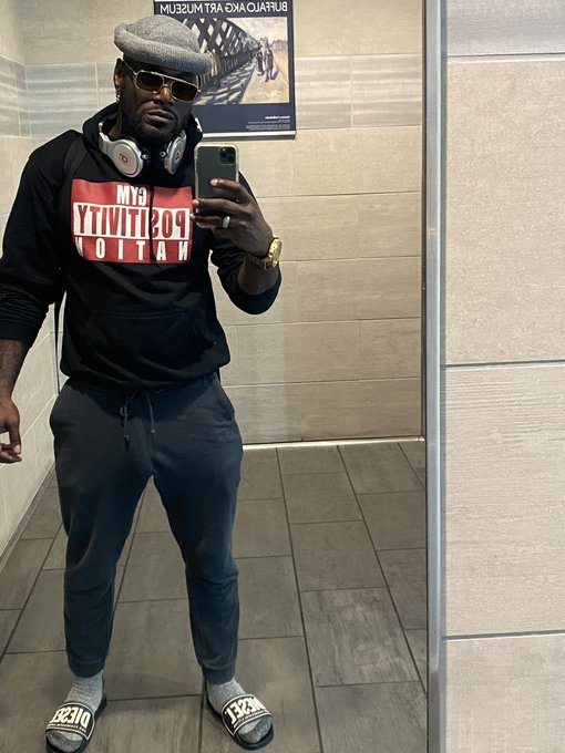 Traveling makes me horny asf https://t.co/FffISXD8VP