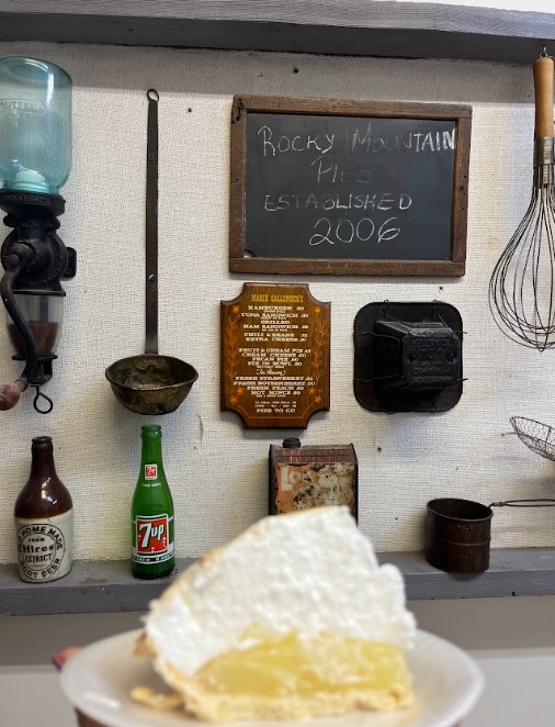 rockymountainP's tweet image. Baking delicious pies since 2006! 

#pielover #foodiereview #piereview #perfectpie