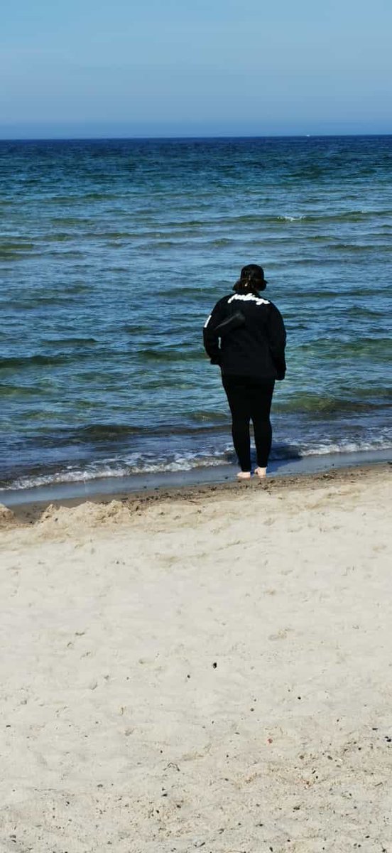 heirospanda's tweet image. Halloooo andere Frage als He/ro Merch lol
Hat jemand Interesse an dieser #kayef  Feelings Jacke in der Größe L? Sie ist OVP und jap.. hab die mal in nee Verlosung gewonnen und jetzt doppelt.
Meldet euch! Ich hab keine Ahnung wegen nh Preis weil es die nie zum freien Verkauf gab