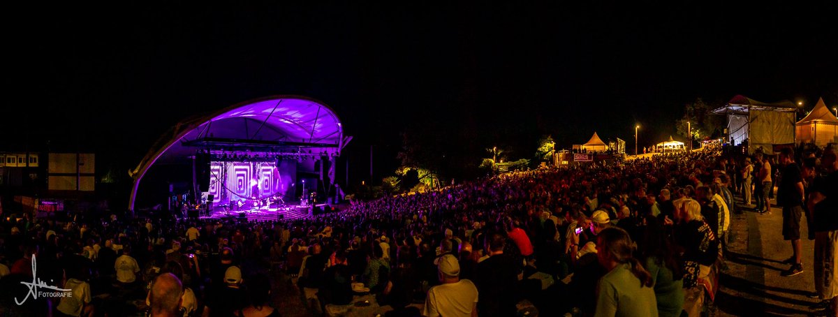 NightOfTheProg's tweet image. A couple of atmospheric shots from this year‘s festival. Taken by Andre Wins. 
@ProgMagazineUK @ProgRockJournal @theprogreport @progrock_dt @whiskeysoda @cruisetotheedge #notp #nightoftheprog @RockNewsTicker @LoreleyStage