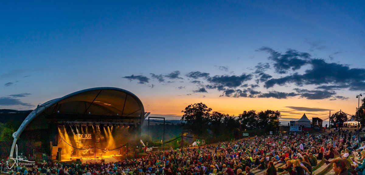 NightOfTheProg's tweet image. A couple of atmospheric shots from this year‘s festival. Taken by Andre Wins. 
@ProgMagazineUK @ProgRockJournal @theprogreport @progrock_dt @whiskeysoda @cruisetotheedge #notp #nightoftheprog @RockNewsTicker @LoreleyStage