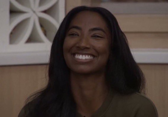 itsmyhoh's tweet image. one last appreciation post for @TheTayMack before the new season starts today! she was everything we could have asked for in a winner, and last season would have been a whole different story if she hadn’t won. she’s the longest reigning winner, and a true queen. 👑 #bb24 #bb25