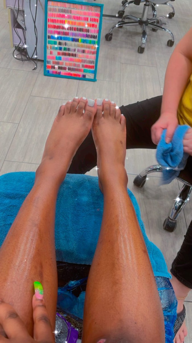 ParadisesWorldd's tweet photo. #feet #onlyfans_girl #ass #nsfwacc #ebony #onlyfanscheap https://t.co/oARpNoBCxg #fetish https://t.co/OW2HtKtA7S