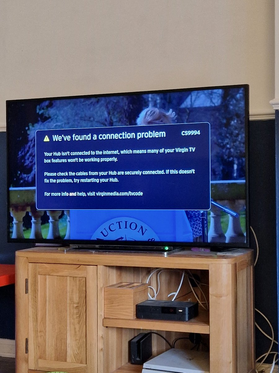 Gm9989's tweet photo. @virginmedia anyway to stop this popping up? I'm aware of the issue, i just want to watch TV 😂 https://t.co/XQafeDygFy