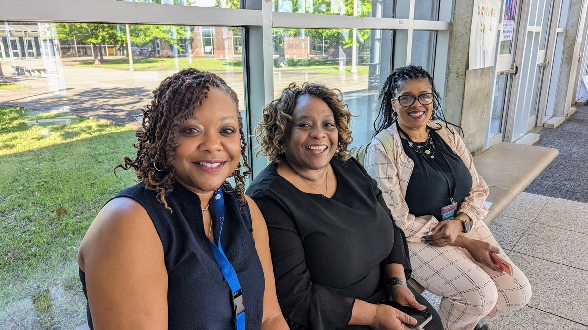 BhamCitySchools's tweet photo. This week, our educators are preparing for the start of the new school year by sharpening their skills during our Professional Development Days. #SuccessStartsHere #BCSstrong https://t.co/sy82sxLnfy