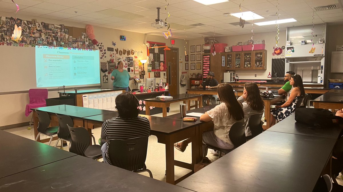 Our first-year teachers spent the day connecting with experienced District Mentors to gain valuable classroom insights to prepare them for a bright future in education. ⭐️#CelebrateKISD