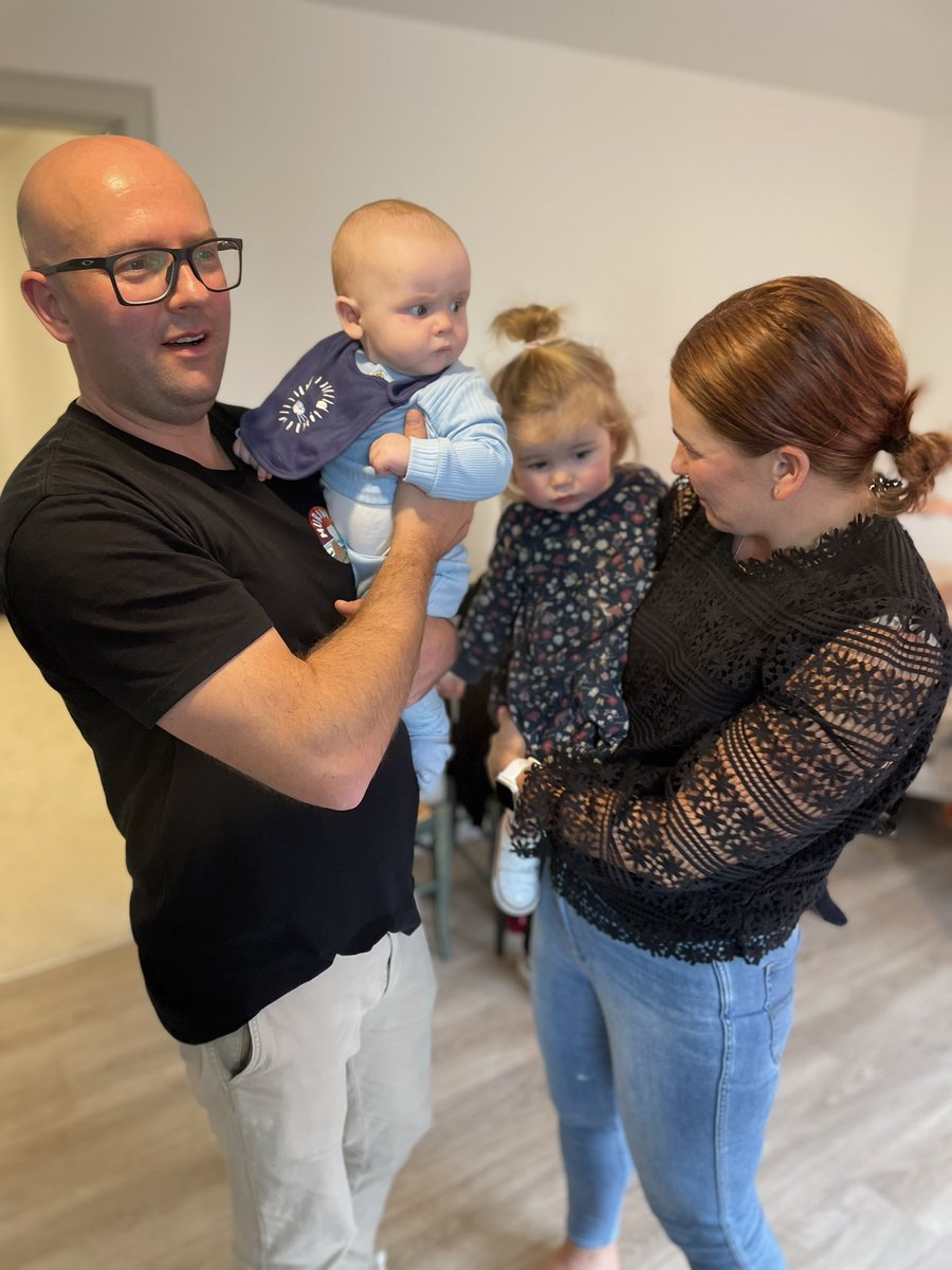 Lauren_BennieUK's tweet image. Surround yourself with the good stuff. Sword fights. Strawberry parties. Peek-a-boo and bedtime stories. 

With our 🇳🇿 fam again after 5 years, a niece and nephew in tow, and spending more time with our chaos creators closer to home too 😂 

#Family #AuntLife #Moments #Summer 🫶