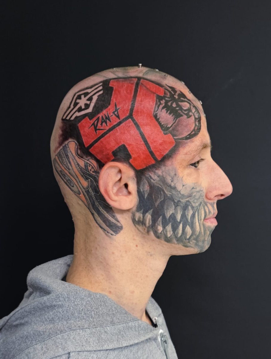 Inkedjuliusz's tweet photo. My new Tattoo i Love i. @defqon1Au @masterofhaedcor #Body #Modification #Eyeball #Tattoo #Tatoo #Bodymod #Bodytransformation #Extreme #mods #Extreme #Body #Modification #Sclera #Tattoo #Face #Facetattoo #Extreme #Facetattoo #Extreme #Transformation #Extrme #Body #Arm #Tattoo https://t.co/1FRbVklpJ1