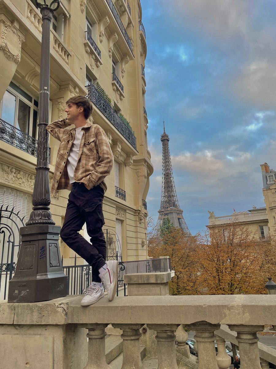 Robbie White tweet media