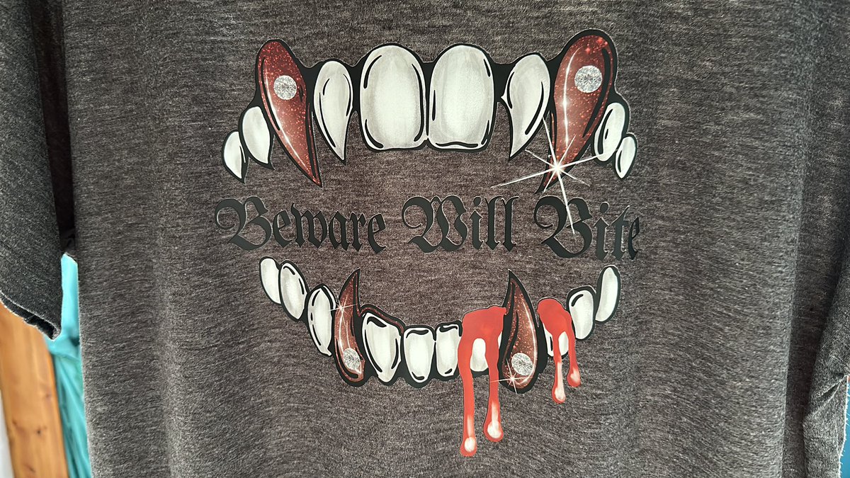 thepghomemade's tweet photo. Late night tee’s https://t.co/ktzhQV4fUf