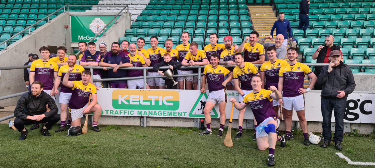 LondainGAA's tweet photo. Congratulations to Fr. Murphy's who won the Keltic Traffic Management Division 2 Hurling Final tonight, beating Sean Treacys 2-14 - 2-10.

@FrMurphsHurling

#LondainAbú 🟢⚪️ https://t.co/ChGWE0U7su