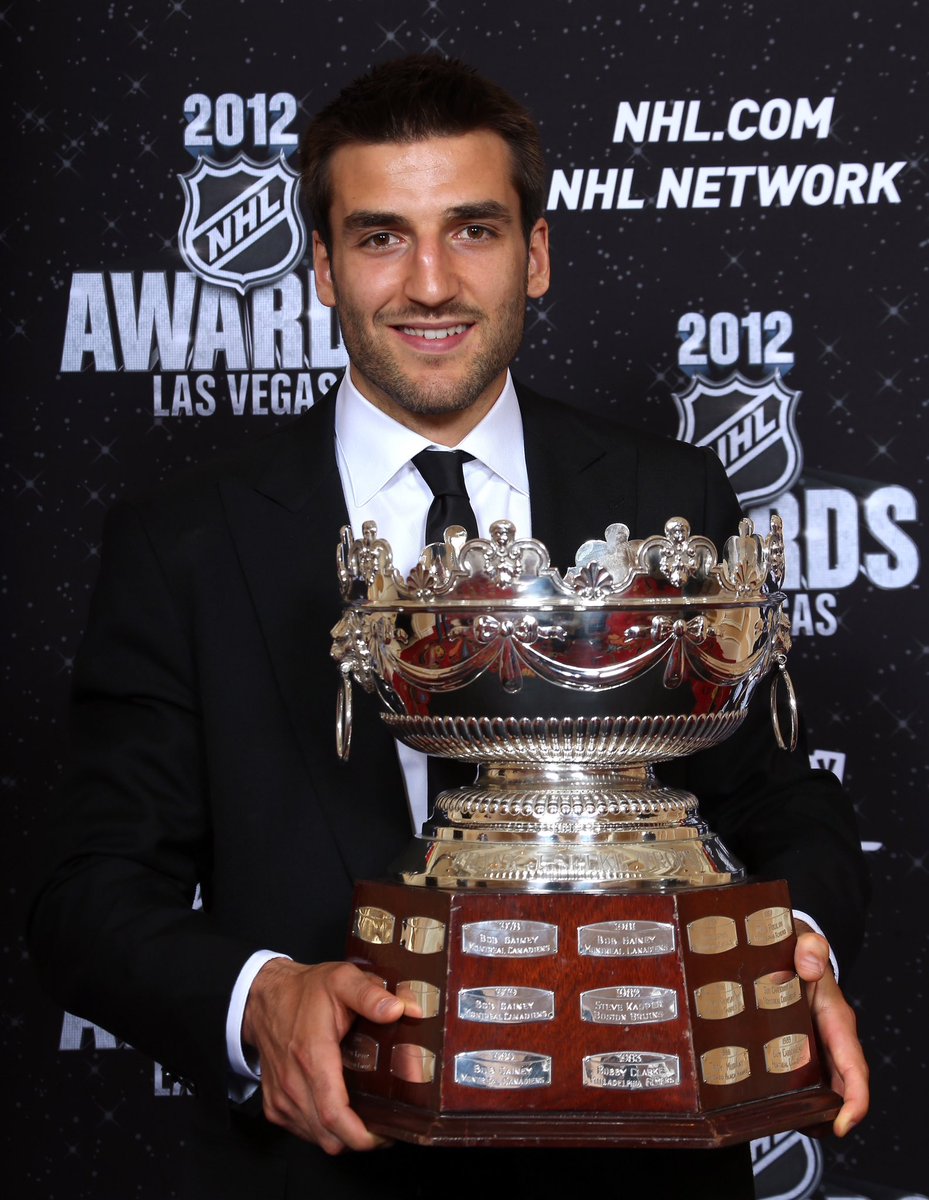 NHLBruins's tweet photo. The Selke King🤴🏻

#BergysBest | #NHLBruins https://t.co/iFHpm2f5E2