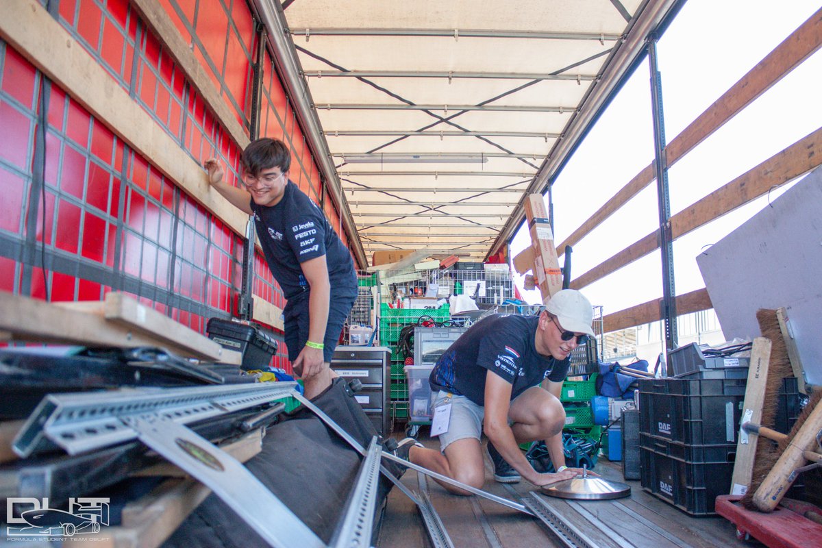 FSEast - Day 1 🇭🇺

<a href="/FS_East/">FSEAST</a> 
#formulastudent #fseast #dut23