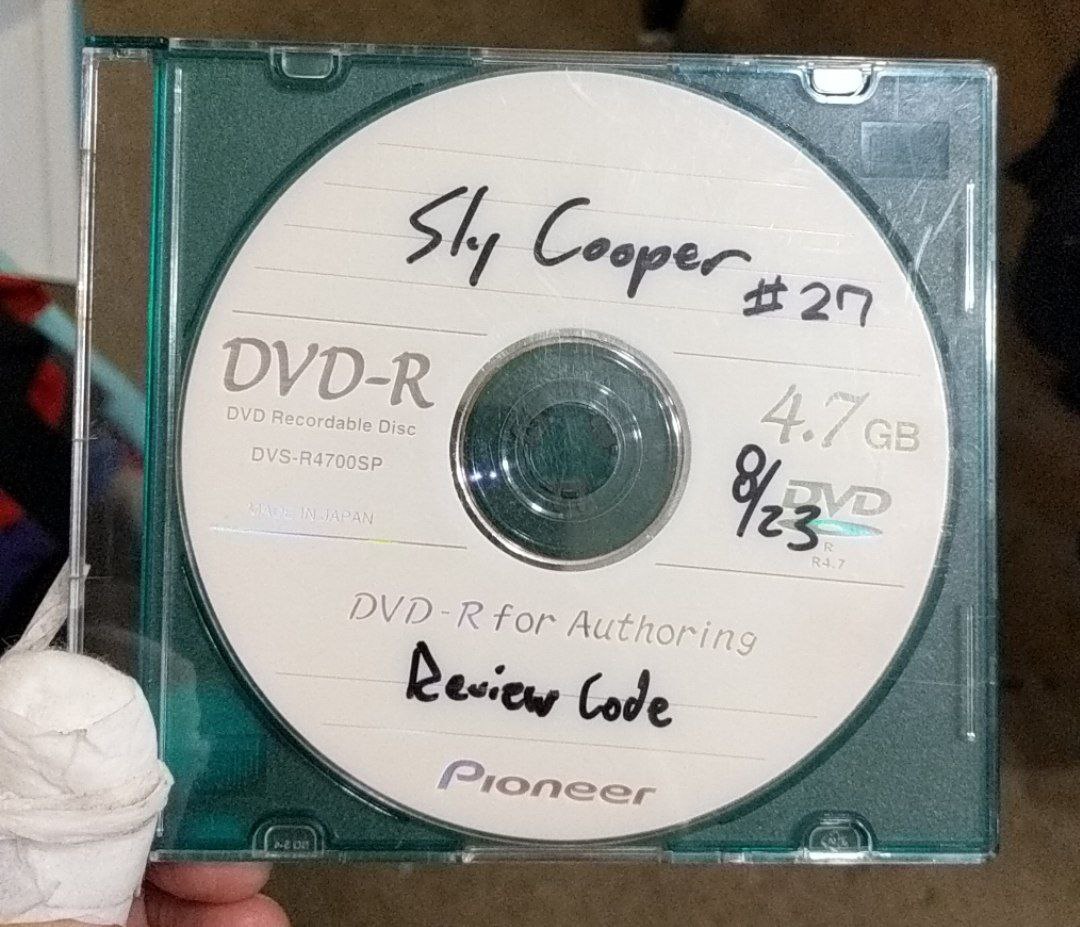 Fuzgama's tweet photo. Dumped a PS2 proto ... seems to be a late build of Sly Cooper 1. needs the dongle to boot up past the Sucker Punch screen. other than that I don't notice any difference in game play. also file size of this copy is slightly larger than the retail release. #PS2 https://t.co/3sBGJMRXMP