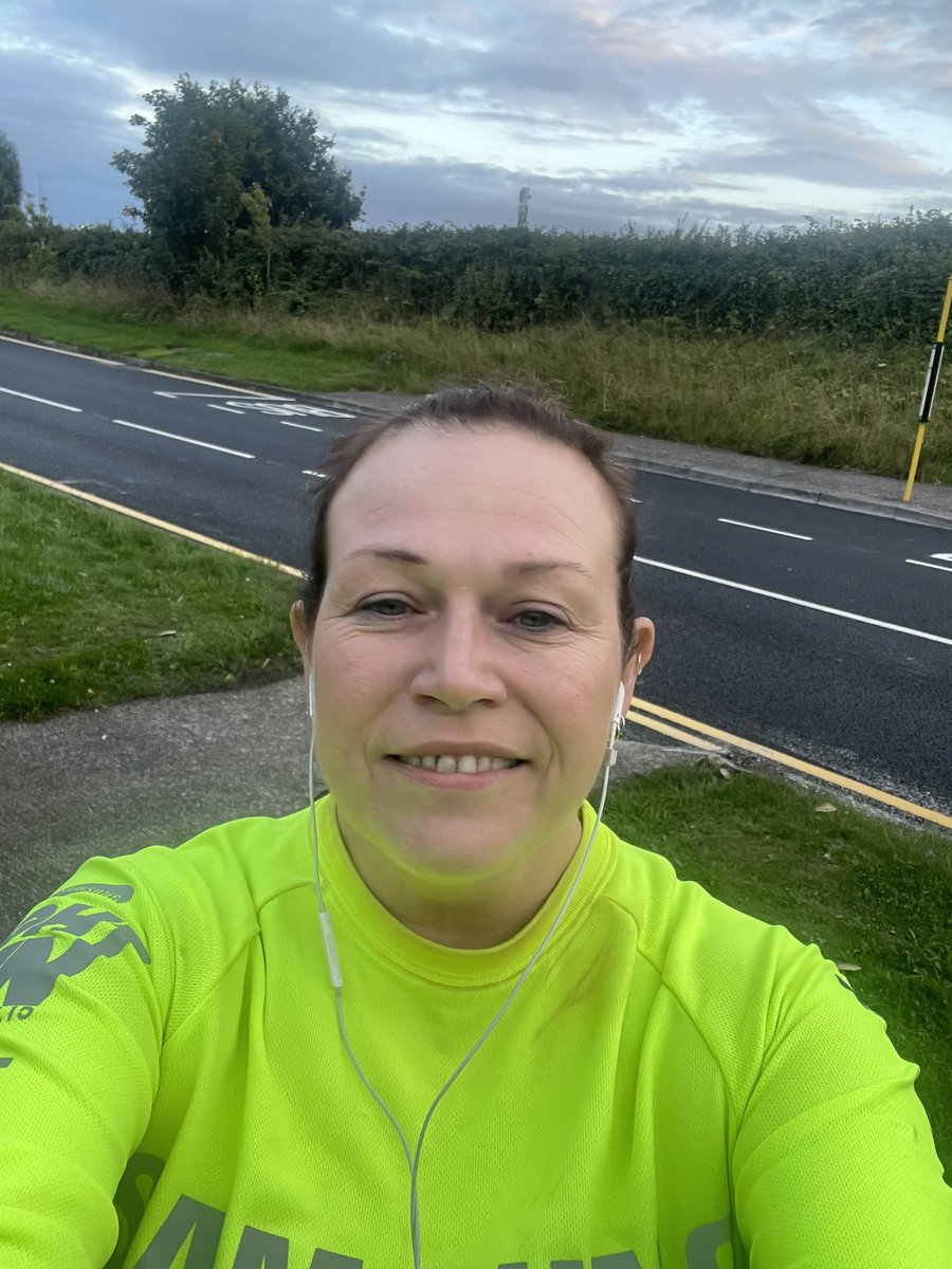 loreillysf's tweet photo. Well now that was a lovely way to round off a very busy day Not too far & not very fast but a nice little run all the same πββοΈ π
#Running #GoodForTheHead https://t.co/wLN3VCnlWh