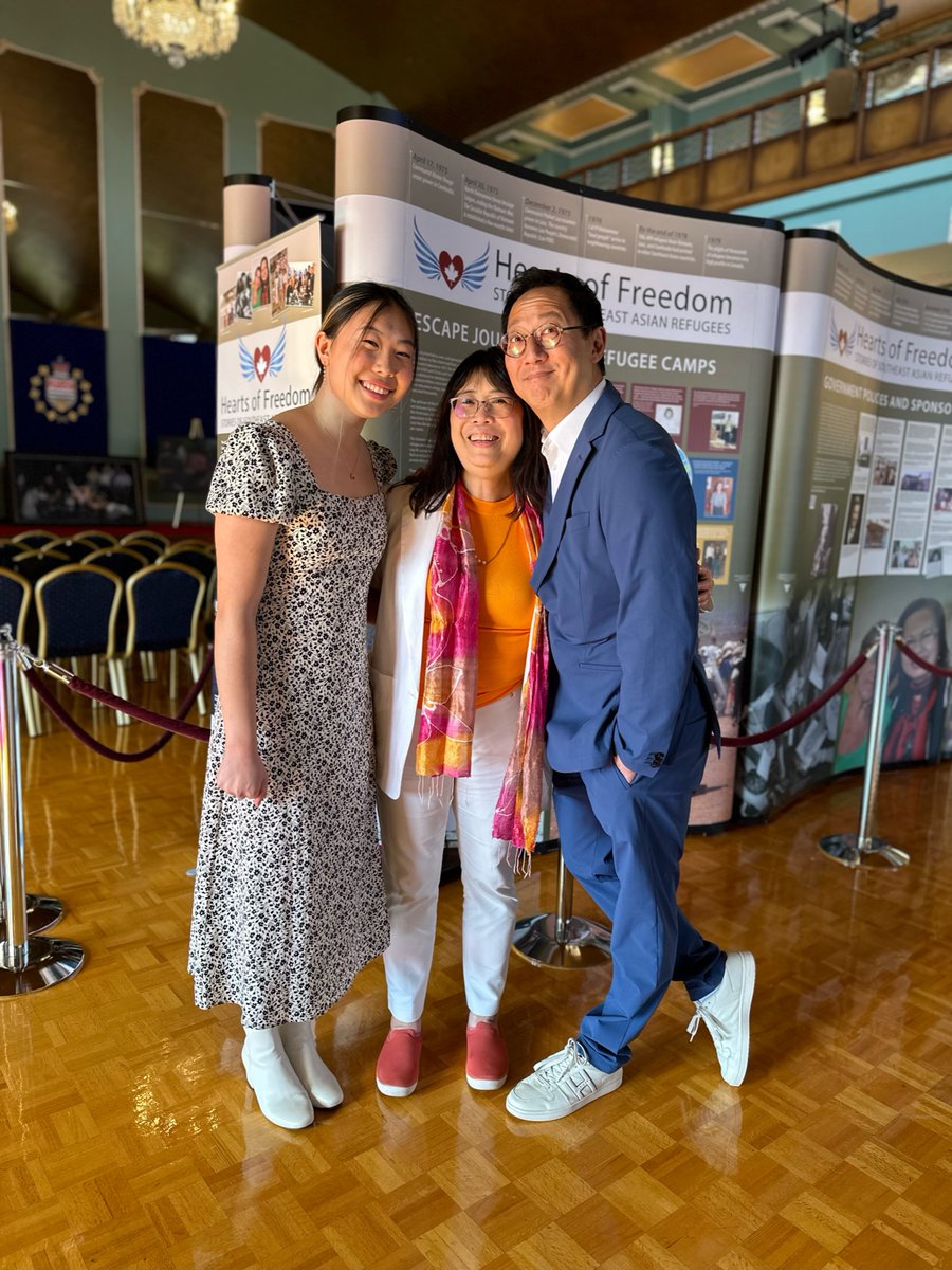 PchcMoM's tweet photo. A few special moments from our #HeartsofFreedom exhibit, in Victoria in July, where its BC tour concluded. Our heartfelt gratitude to: @CityOfVictoria for the My Great Neighbourhood grant and to our partner @uwsvi. A huge appreciation also to our key volunteers in Victoria. https://t.co/qYB6FaKQh1
