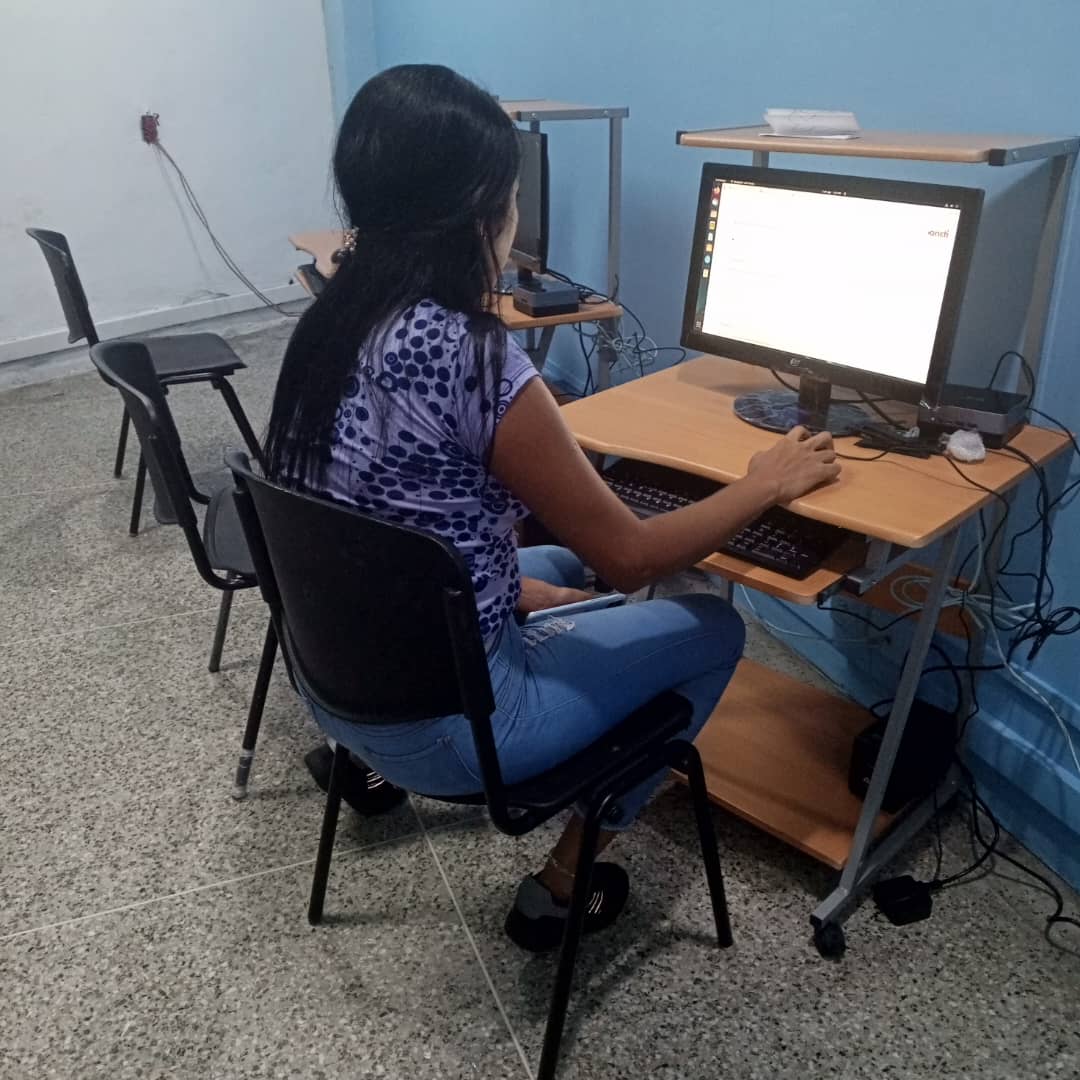 MirandaEnRed's tweet photo. #EnDesarrollo #2Agosto  aplicación de la Encuesta Nacional de Percepción publica de la Ciencia y la Tecnología 2023 en el Municipio Carrizal del Estado Miranda Infocentro Epoima. @Gabrielasjr @LaRosaInfoVE @minc https://t.co/W7c6dT8rUN
