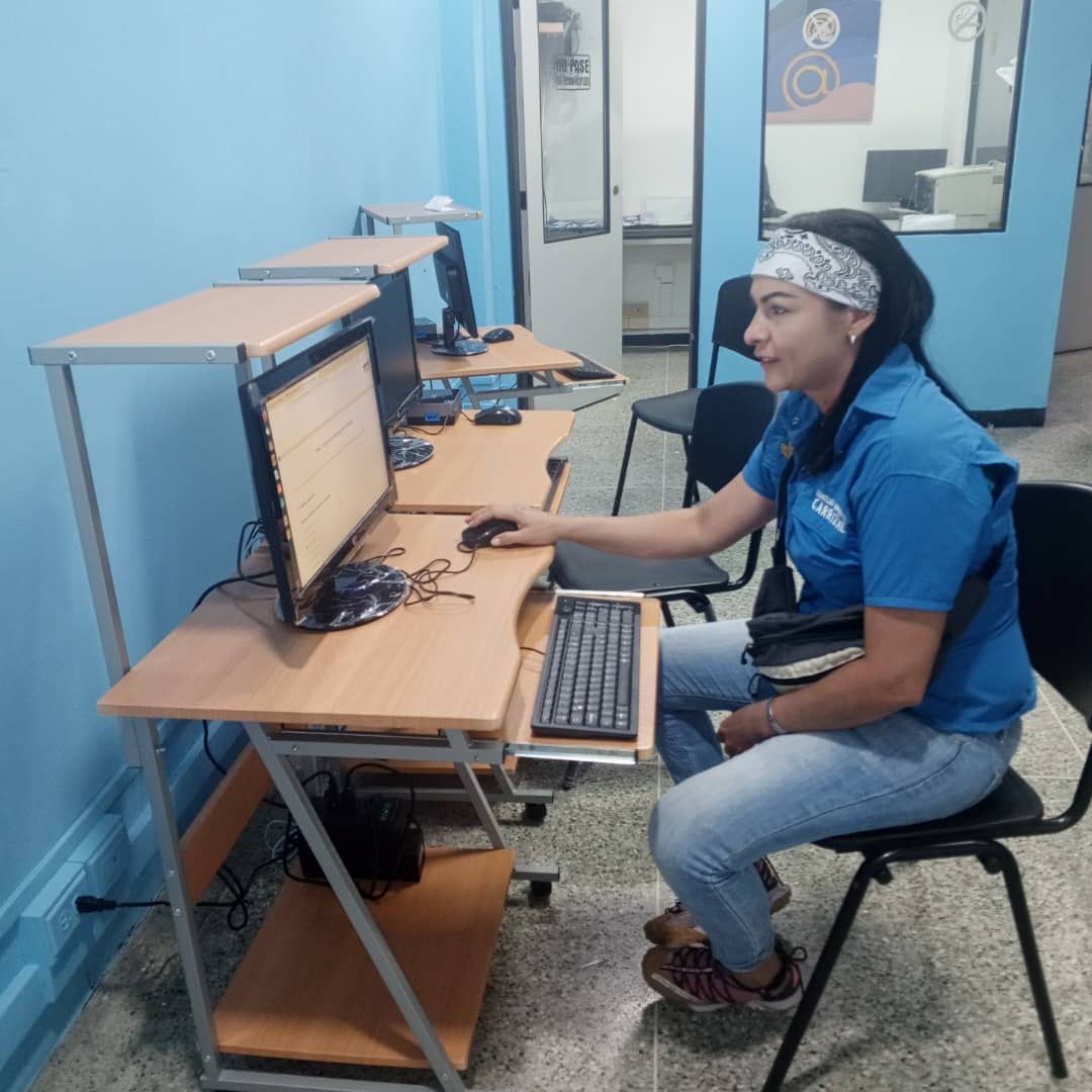 MirandaEnRed's tweet photo. #EnDesarrollo #2Agosto  aplicación de la Encuesta Nacional de Percepción publica de la Ciencia y la Tecnología 2023 en el Municipio Carrizal del Estado Miranda Infocentro Epoima. @Gabrielasjr @LaRosaInfoVE @minc https://t.co/W7c6dT8rUN