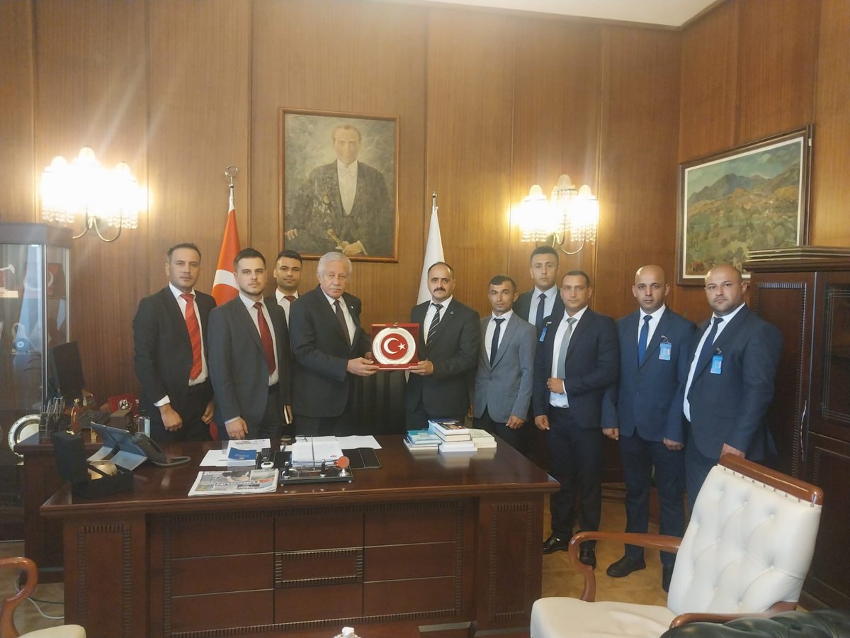 gundes_46's tweet photo. TBMM BAŞKANVEKİLİ 
CELAL ADAN
Sayın  Başkanım bizlere göstermiş olduğunuz samimi güler yüzlü misafirperverliğiniz bizleri fazlasıyla memnun etmiştir.
#EskiUzmanÇavuşlar ve ailelerimiz adına sizlere minnettarız.
@dbdevletbahceli @UlviYonter @ersoyruhi https://t.co/BGIWxBDR80