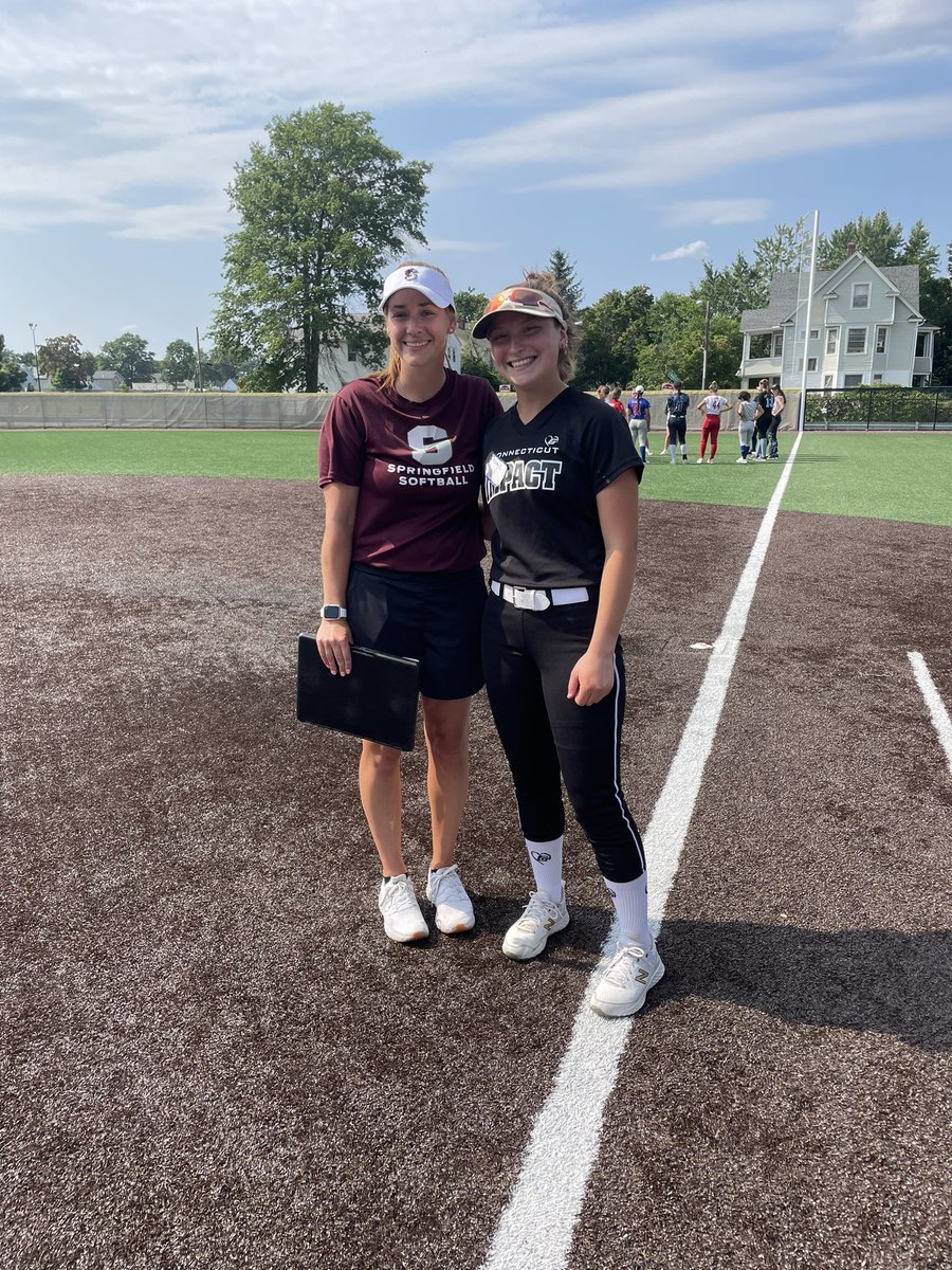 AshleyEhret10's tweet photo. Thank you @SCPrideSoftball for a fantastic camp! I’m so glad I got to work with the Springfield program! @CTImpactRegAL https://t.co/Sa4nWwRewX