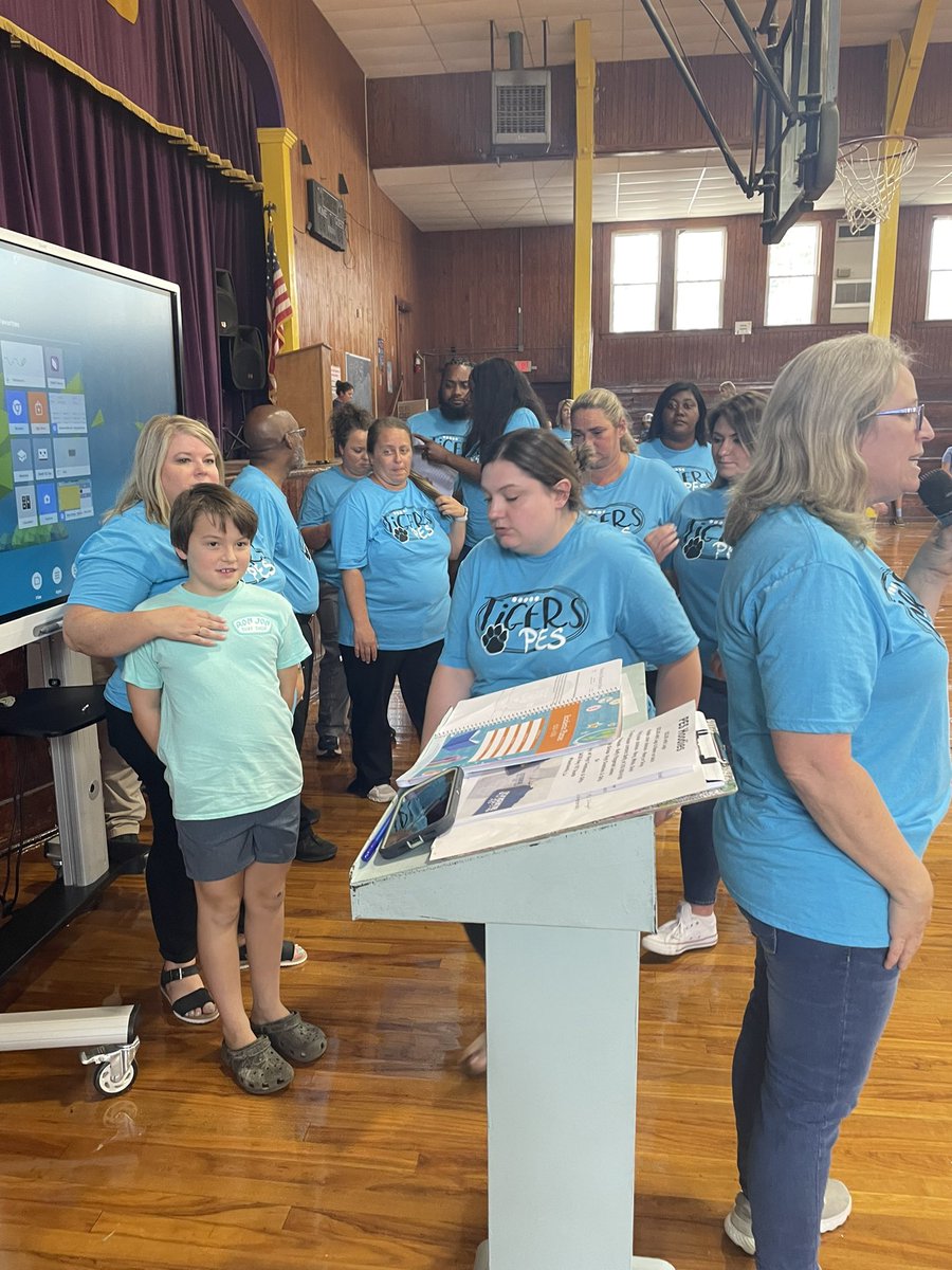 CicelyJacob7's tweet photo. 🎶Welcome Back! Welcome Back! 🎶
Plaucheville Elementary School
Open House
Parent Meet &amp; Greet
Fostering strong community relationships benefits students, parents, and the school. 
Creating a sense of responsibility and belonging for ALL❤️
#place2B23
 #avoyellesparishschools https://t.co/IniWAyTbNP