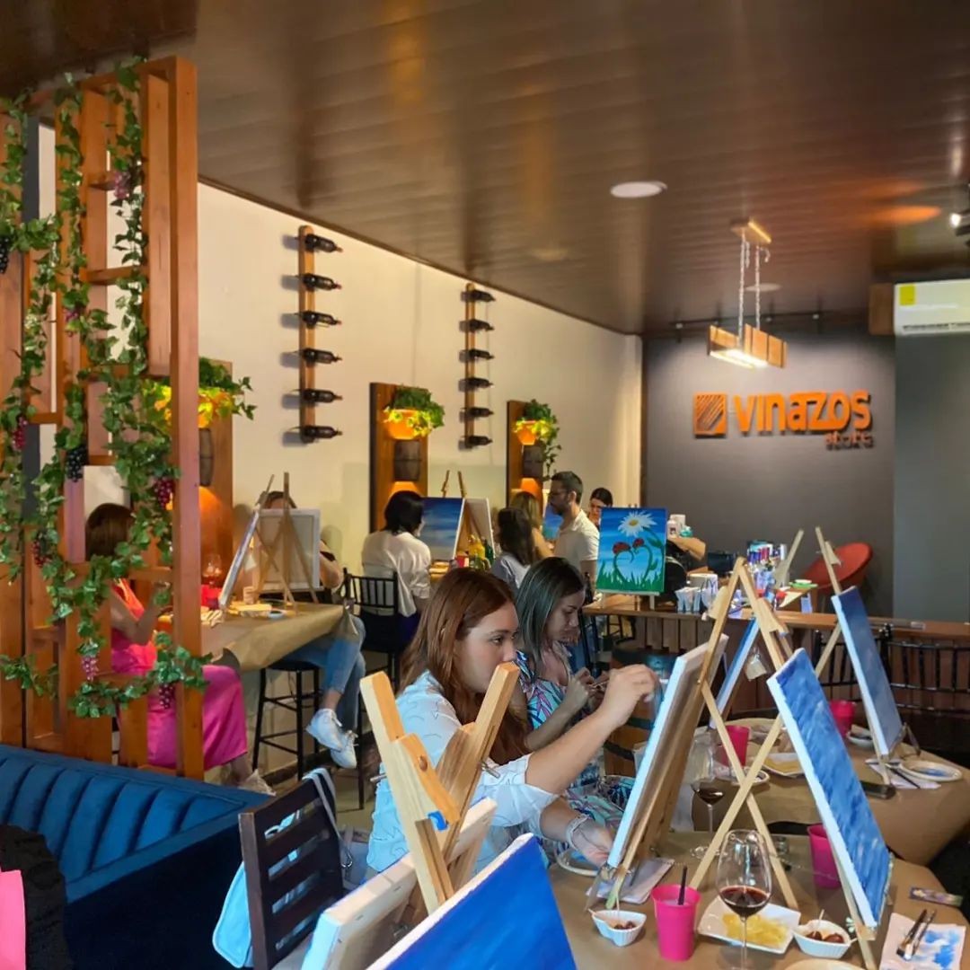 Chitreanos's tweet photo. @vinazosstore Increíble tarde pasamos con nuestros amigos de @segundavidasa entre Pintura y Vino!

Gracias a todas las que asistieron y esperamos hayan disfrutado de esta inigualable experiencia.

🍷🌟🖌 https://t.co/dLg2zHKOqc