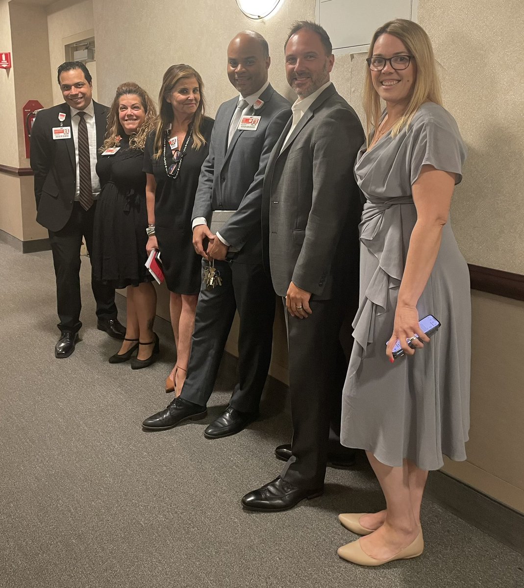Find a group of people who challenge and inspire you, spend a lot of time with them, and it will change your life ! #gotthememo #gradientgray #staybrooklyn #nypbmh #yeahyoublend