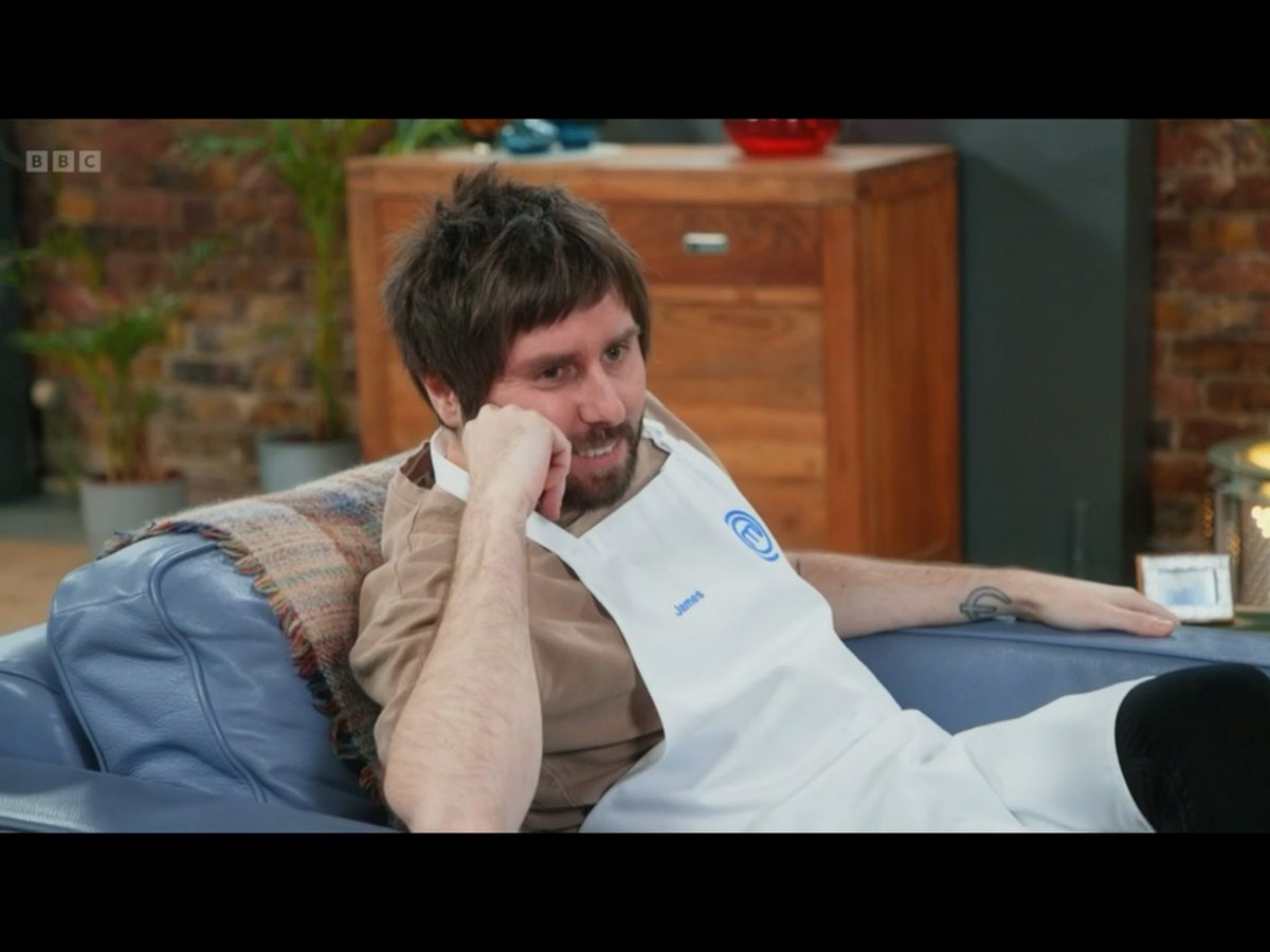 This guy …

James Buckley is OWNING celebrity Masterchef 😀

What a joy.

#masterchefuk #jamesbuckley #CelebrityMasterChef #celebritymasterchefuk #inbetweeners