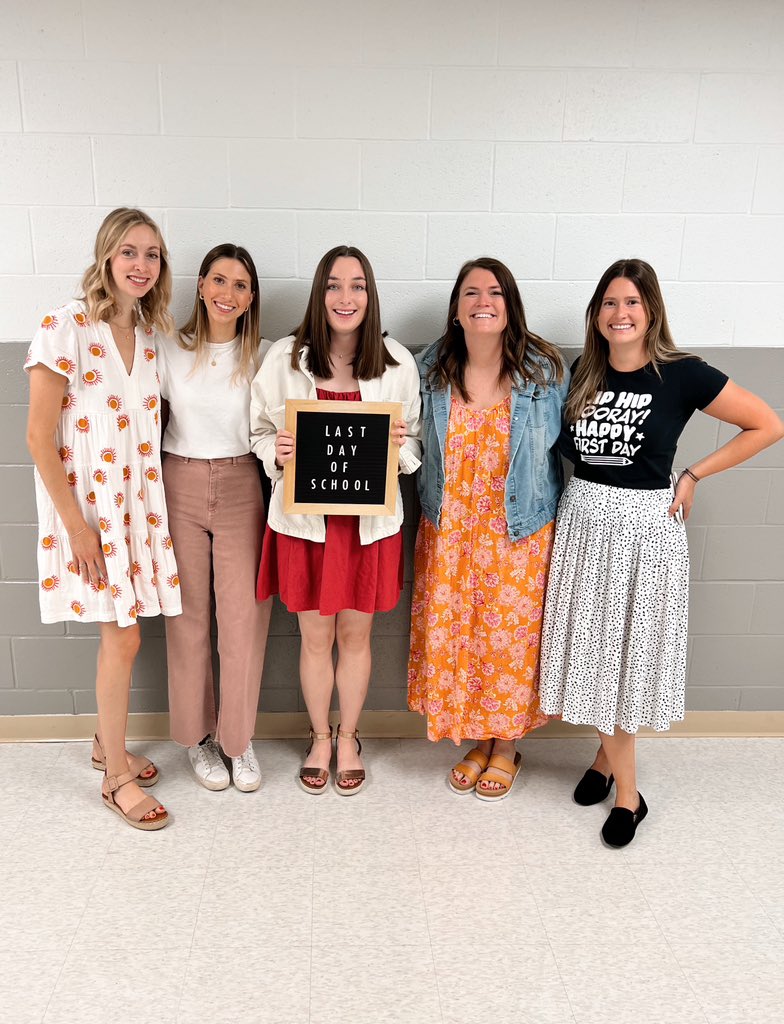 Miss Katie Thompson tweet media