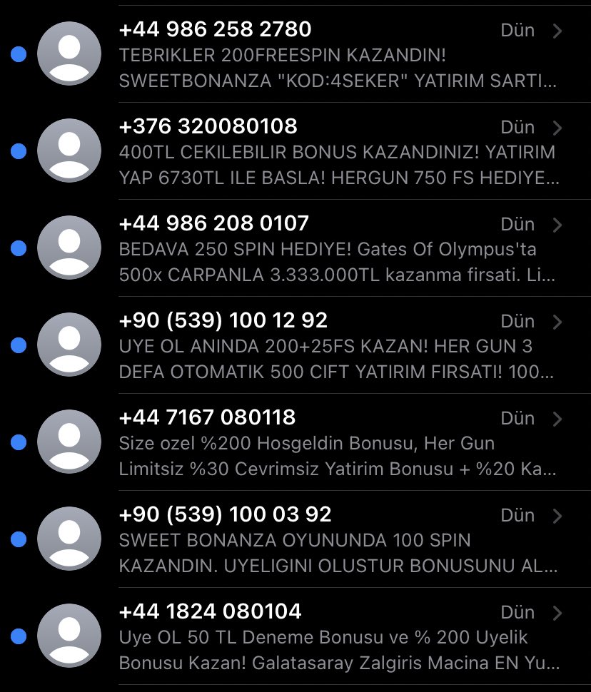 selinsenn's tweet photo. allah belanızı versin bir günde 7 mesaj atılmaz ya https://t.co/9pB7DQjqqc